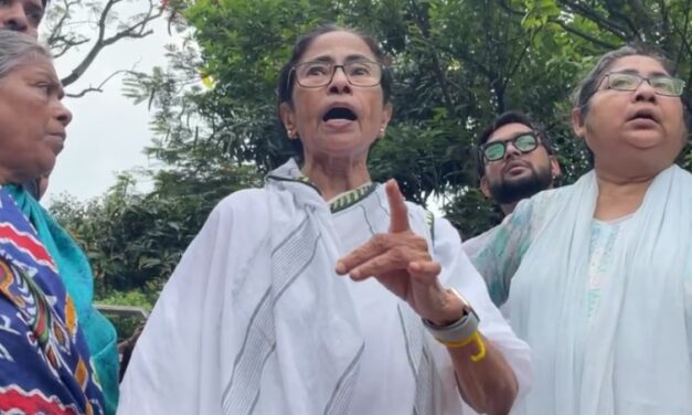 'राजनीति से प्रेरित', 440 करोड़ फ्रीज करने के एक्शन से भड़की TMC