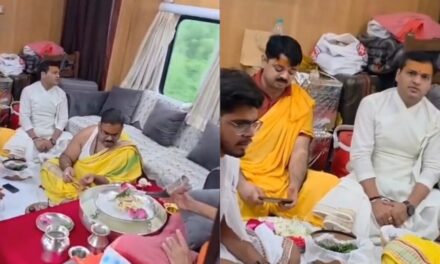 चलती ट्रेन में रुद्राभिषेक! तीन लाख में बुक किया था कोच, रेलवे ने दी ये सफाई