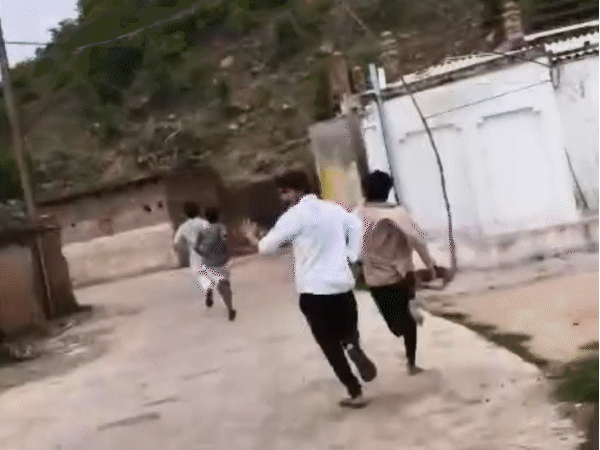 युवक बोला