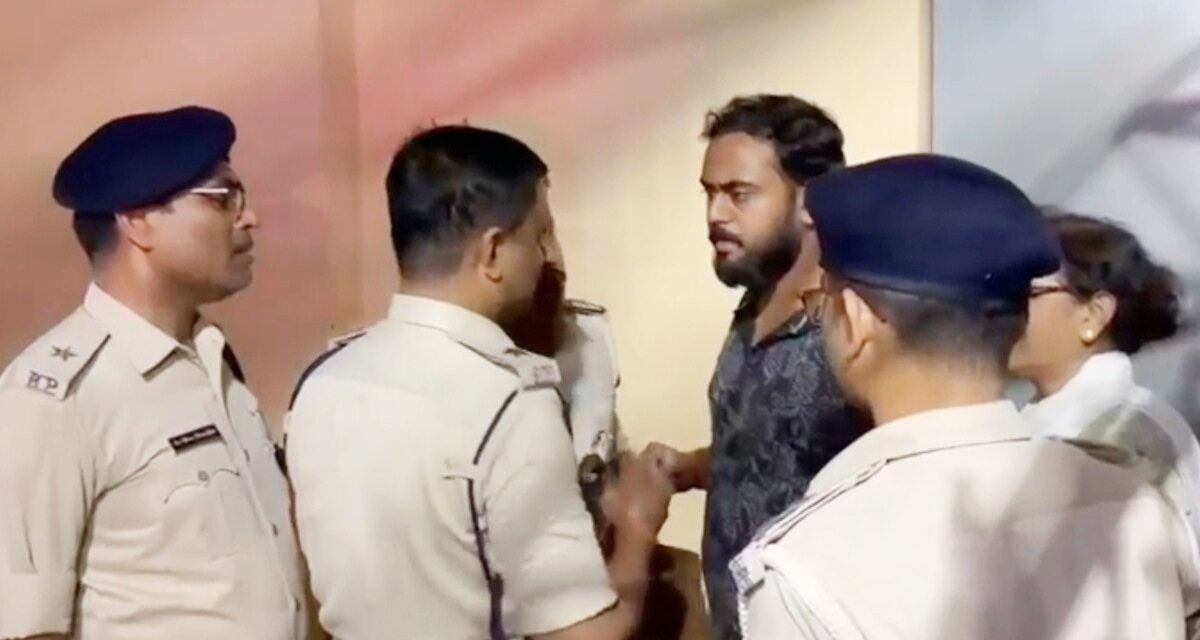 मुजफ्फरपुर: रिटायर्ड बैंककर्मी और पत्नी की हत्या, टेप-ग्लव्स लेकर घुसे बदमाश