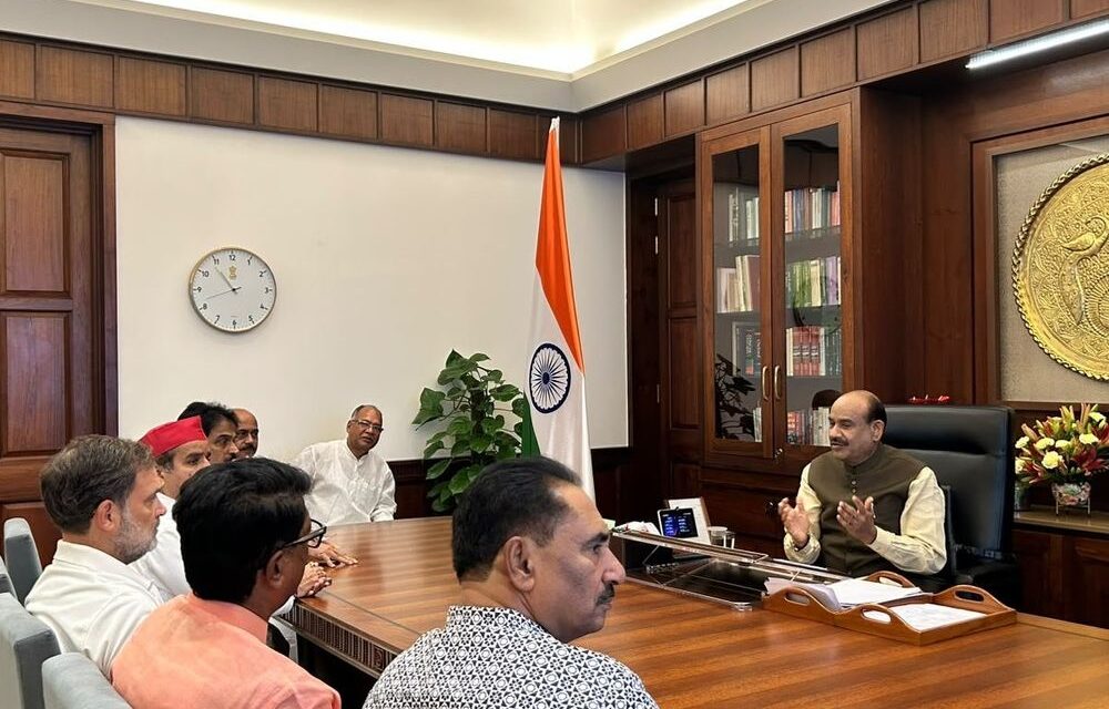 पेपर लीक मुद्दे पर राहुल गांधी स्पीकर से मिले:कहा