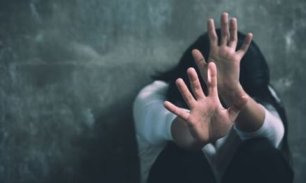ड्यूटी पर जा रही थी एयर होस्टेस, रास्ते में कैब ड्राइवर ने किया रेप