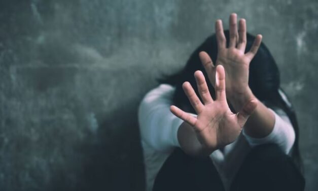 ड्यूटी पर जा रही थी एयर होस्टेस, रास्ते में कैब ड्राइवर ने किया रेप