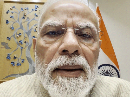 मोदी ने पेपर-लीक पर रात 12 बजे वीडियो जारी किया:कहा
