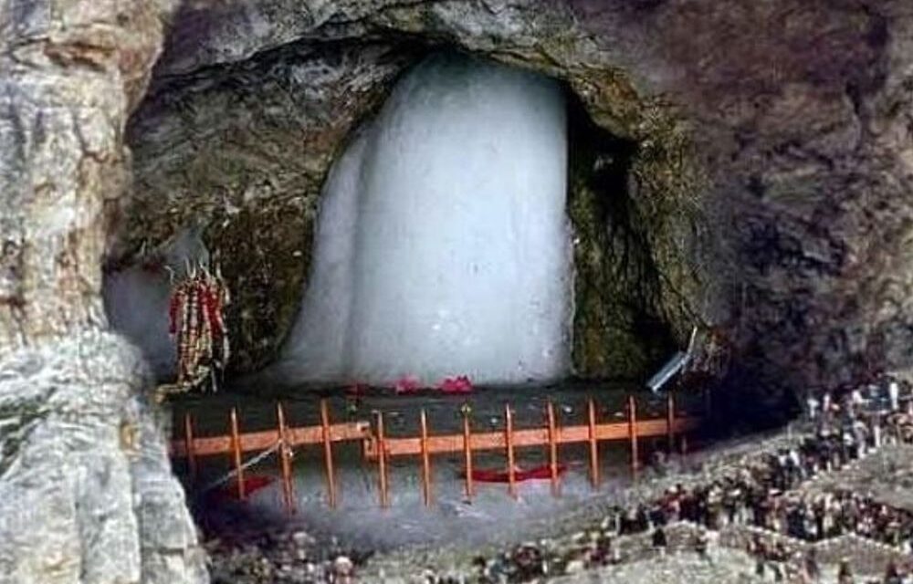 भास्कर अपडेट्स:6 दिन बाद अमरनाथ और वैष्णो देवी यात्रा फिर शुरू, खराब मौसम के कारण रोकी गई थी