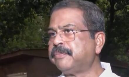 Dharmendra Pradhan का इस्तीफा क्यों हुआ?