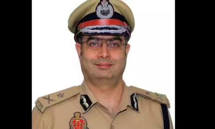 यूपी में 15 IPS का ट्रांसफर, तरूण गाबा बने लखनऊ के नए पुलिस कमिश्नर