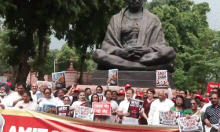 लोकसभा में चंदे से जुड़े बिल पर चर्चा संभव:अमित शाह जवाब दे सकते हैं; विपक्ष का नीट पेपर लीक और चढ़ावा चोरी पर हंगामा