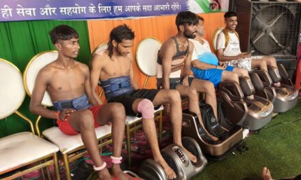 थाई मसाज, मालिश और मेडिकल हेल्प… कांवड़ियों के लिए लगा अनोखा कैंप
