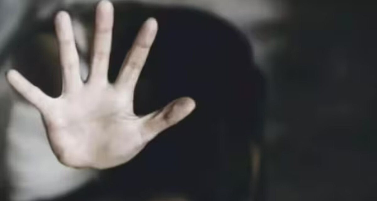 पैर दबाने में हुई थी देर तो पत्नी को जिंदा जलाया, 11 साल बाद पति को उम्रकैद
