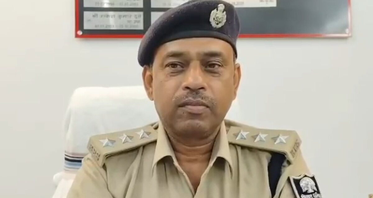 खान सर पर महिला ने लगाए आरोप, जान का खतरा बताया, थाने में शिकायत