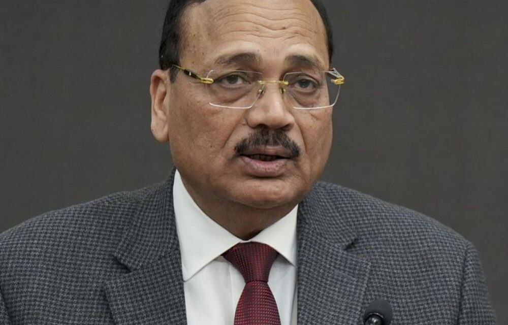 नेशनल लॉ स्कूल ने दीक्षांत समारोह किया रद्द:CJI सूर्यकांत चीफ गेस्ट थे, छात्रों ने हटाने की मांग की थी; पहले 3 इंस्टिट्यूट में विरोध हुआ