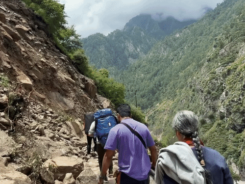 नेपाल बाढ़ में रायसेन के 2 युवक लापता:मानसरोवर यात्रा से लौटे ओम बोले