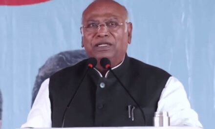 खड़गे ने चुनाव आयोग को BJP बचाओ कमीशन कहा:बोले