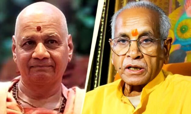 चंपत राय से मिले गोविंद देवगिरी महाराज, अनिल मिश्रा भी रहे मौजूद