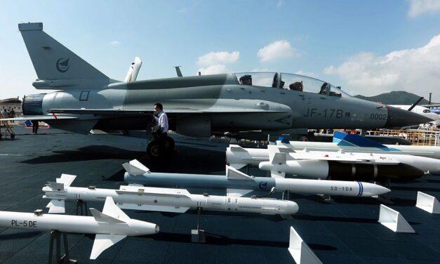 चीन की मिसाइल फेल हुई तो PAK ने बनाया अपना हथियार, JF-17 जेट में लगाया