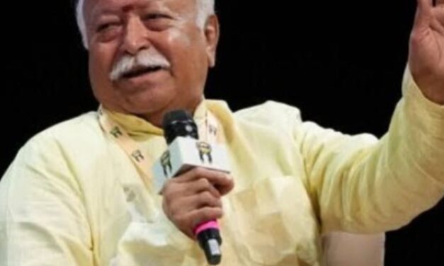ब्रिटेन पहुंचे मोहन भागवत, हिंदू संगठनों ने स्वागत किया:सरकार ने संसद में कहा