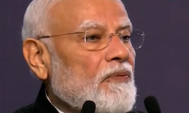 SRCC के शताब्दी समारोह में पहुंचे PM मोदी, मेट्रो से किया सफर