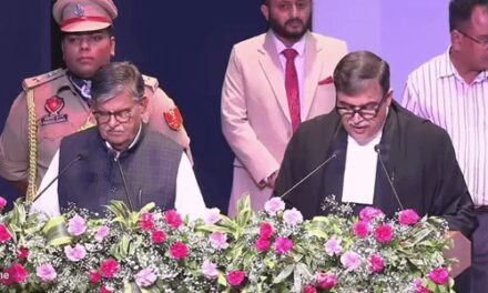 पंजाब-हरियाणा हाईकोर्ट के 37वें चीफ जस्टिस बने एके मिश्रा:AAP सरकार के विरोध के बीच ली शपथ; CM भगवंत मान नहीं आए