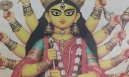 बंगाल सरकार के विज्ञापन में मां दुर्गा के 11 हाथ:विवाद होने पर BJP नेता बोले