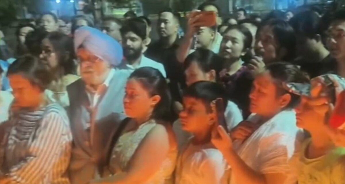 दिल्ली में मणिपुर के म्यूजिशियन की हत्या से उबाल, सड़कों पर निकाला कैंडल मार्च
