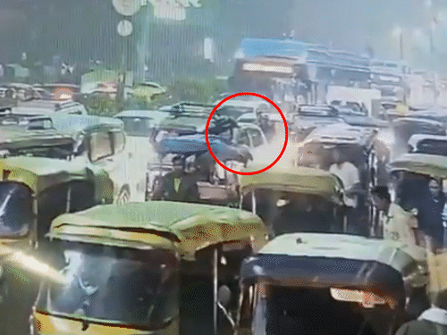 लाल किला ब्लास्ट में उमर उन नबी मास्टरमाइंड:जिस गाड़ी में ब्लास्ट हुआ उसमें खुद मौजूद था; धमाके में 11 की मौत हुई थी
