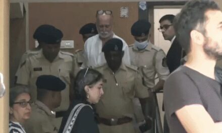पत्रकार तरुण तेजपाल का गोवा कोर्ट में सरेंडर, जेल गए:SC ने याचिका ठुकराई थी; 2013 रेप केस में 10 साल की सजा मिली है