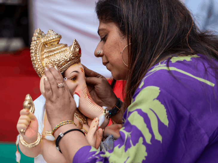 गणेश विसर्जन शुरू