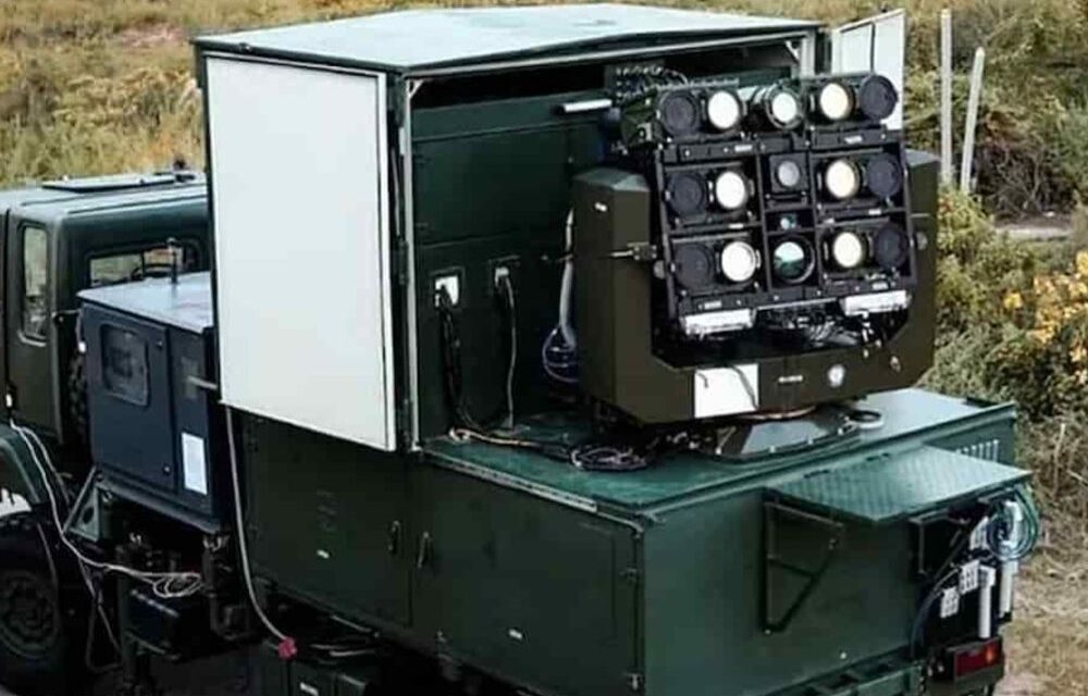 DRDO का लेजर वेपन 5km दूर तक ड्रोन गिराएगा:एक साथ कई ड्रोन होंगे निशाने पर; 30kW सिस्टम का ट्रायल पूरा, प्रोडक्शन की तैयारी