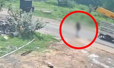 अहमदाबाद में कॉलेज जा रही छात्रा को क्रेन ने कुचला:करीब 50 फीट तक घसीटा, मौके पर मौत; ड्राइवर गिरफ्तार