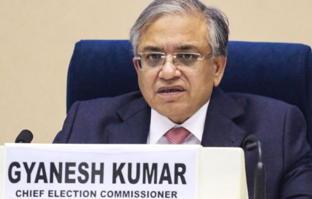 SIR विवाद पर चुनाव आयोग बोला-6 और डेटाबेस तक, 8 पॉइंट में दिए जवाब