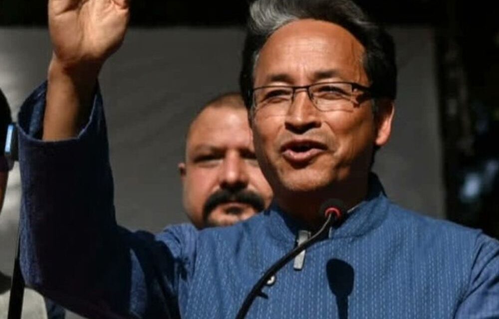 वांगचुक बोले-सरकार के खिलाफ बोला, मेरा एनकाउंटर हो सकता है:लेह हिंसा को लेकर कहा