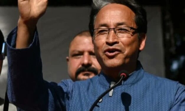 वांगचुक बोले-सरकार के खिलाफ बोला, मेरा एनकाउंटर हो सकता है:लेह हिंसा को लेकर कहा