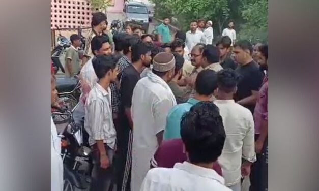 साली की शादी में पहुंचा था युवक, धारदार हथियार से रेत दिया पत्नी का गला