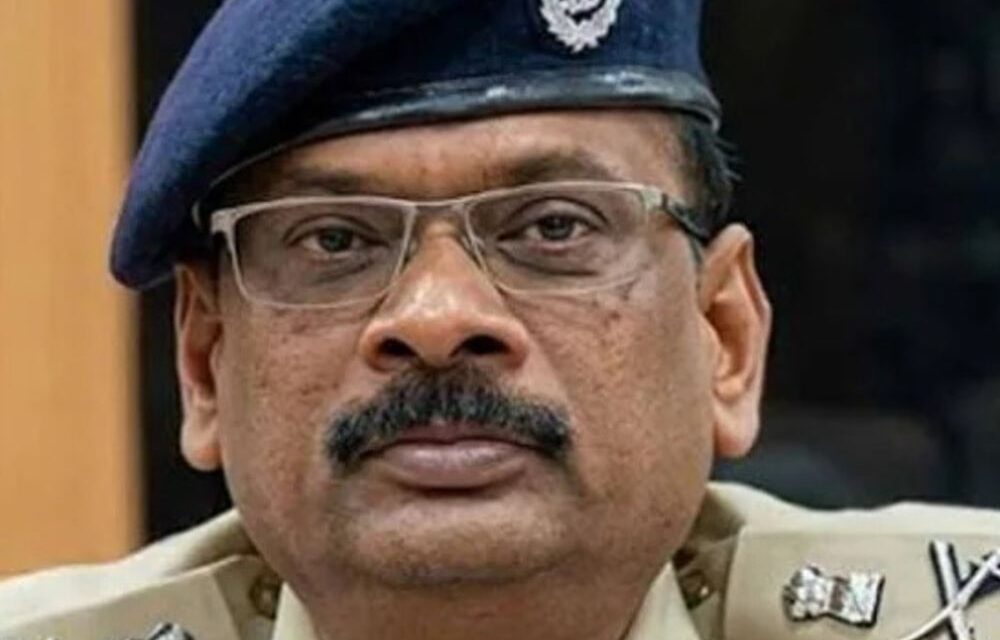 भास्कर अपडेट्स:केंद्र ने बंगाल के DGP सिद्ध नाथ गुप्ता का कार्यकाल 6 महीने बढ़ाया