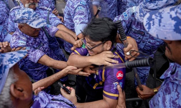 CJP ने बुलाया, लेकिन कोई नहीं आया… दूसरे दिन हल्के पड़े कॉकरोच