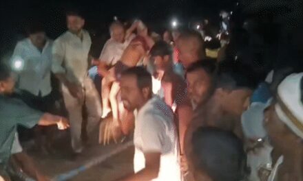 बिहार के वैशाली में नाव पलटी, 13 की मौत:20 युवक और बच्चे सवार थे; मृतकों की उम्र 6 से 18 साल के बीच