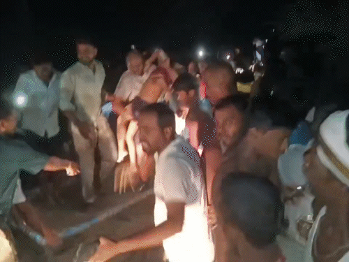 बिहार के वैशाली में नाव पलटी, 13 की मौत:20 युवक और बच्चे सवार थे; मृतकों की उम्र 6 से 18 साल के बीच