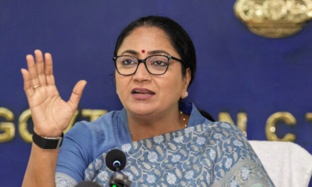 मुखर्जी नगर पहुंचीं CM रेखा गुप्ता, सुनी छात्रों की समस्याएं, क्या है पूरा मामला