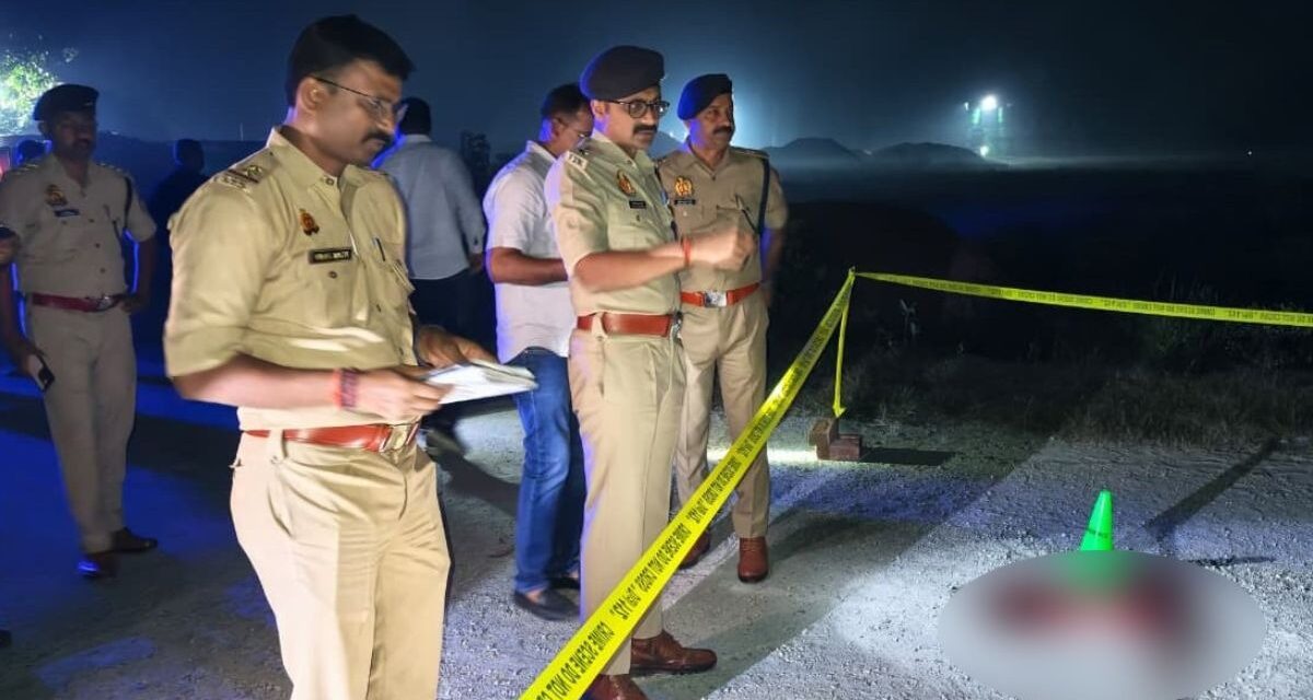 देवरिया में डबल मर्डर, आधी रात घर लौट रहे दो युवकों की चाकू से गोदकर हत्या, पुलिस ने बनाई 3 टीमें
