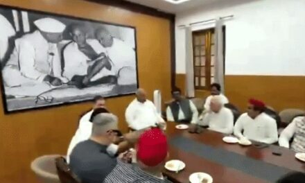 INDIA ब्लॉक का आज सड़क पर संसद कार्यक्रम:ज्ञानेश कुमार के खिलाफ जनमहाभियोग लाएंगे; कल विपक्ष की ‘वोट बचाओ, देश बचाओ’ रैली